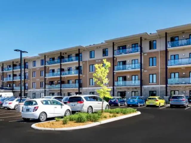 For Rent 2 Bedroom Apartment Breslau ON DS90958156