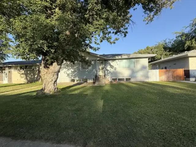 For Rent 2 Bedroom Apartment Brooks AB DS104681660
