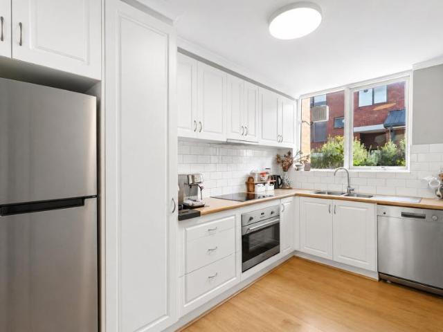 For Rent 2 Bedroom Apartment Brunswick West VIC DS102760619
