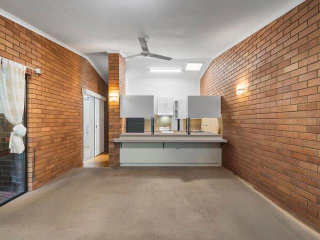 For Rent 2 Bedroom Apartment Caboolture QLD DS102472442