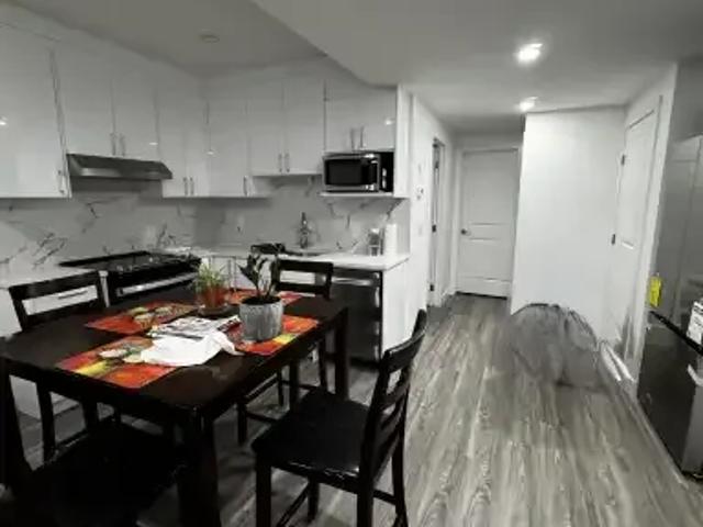 For Rent 2 Bedroom Apartment Calgary AB DS103411060