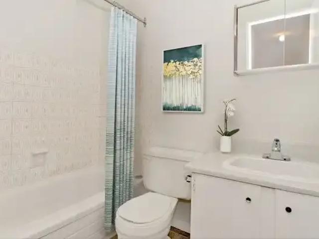 For Rent 2 Bedroom Apartment Calgary AB DS103610896