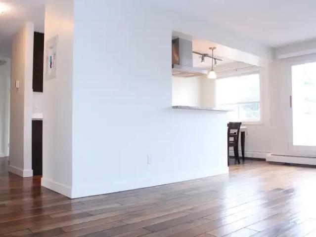 For Rent 2 Bedroom Apartment Calgary AB DS104470675