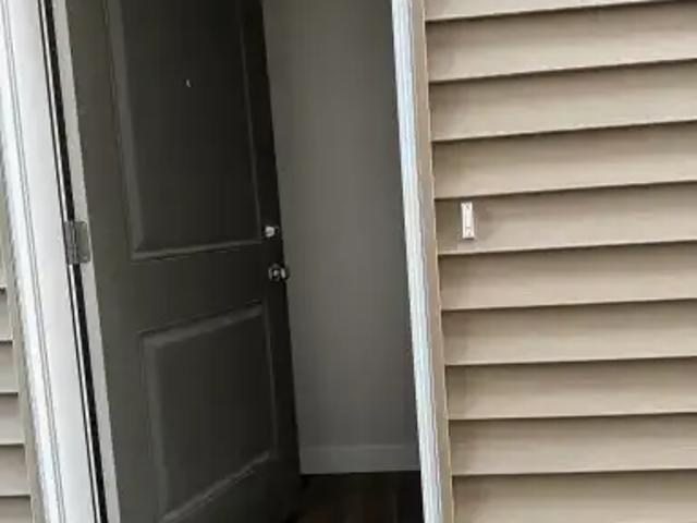For Rent 2 Bedroom Apartment Calgary AB DS104598197