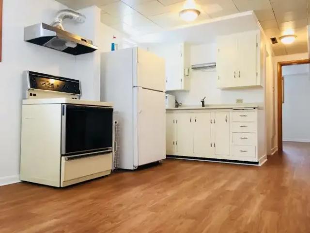 For Rent 2 Bedroom Apartment Calgary AB DS104638462