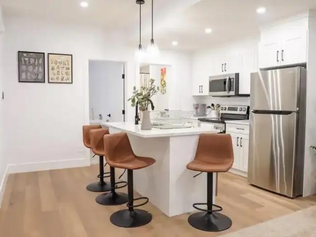 For Rent 2 Bedroom Apartment Calgary AB DS104888173