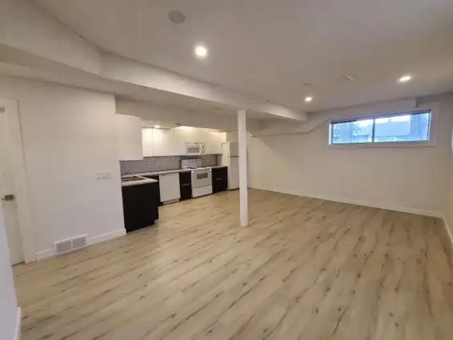 For Rent 2 Bedroom Apartment Calgary AB DS104957618
