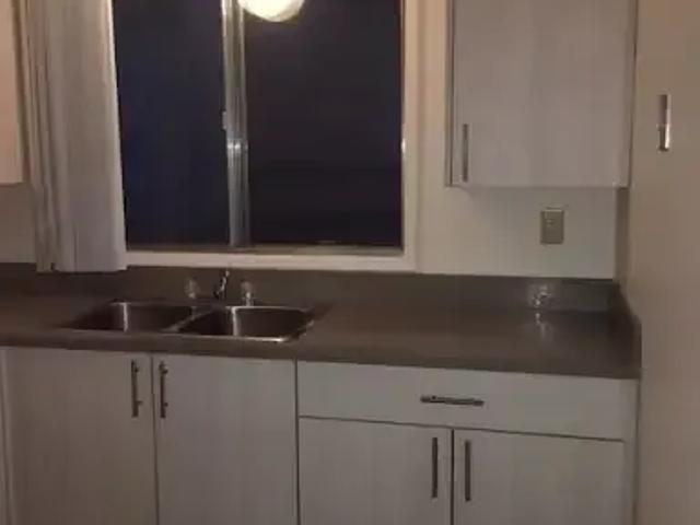For Rent 2 Bedroom Apartment Calgary AB DS104066905
