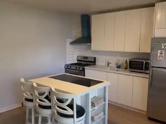 For Rent 2 Bedroom Apartment Calgary AB DS104106677