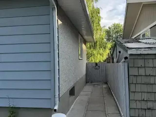 For Rent 2 Bedroom Apartment Calgary AB DS104182965