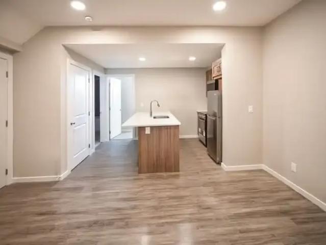 For Rent 2 Bedroom Apartment Calgary AB DS104182039