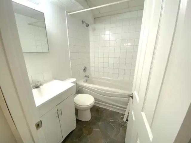 For Rent 2 Bedroom Apartment Calgary AB DS105467279