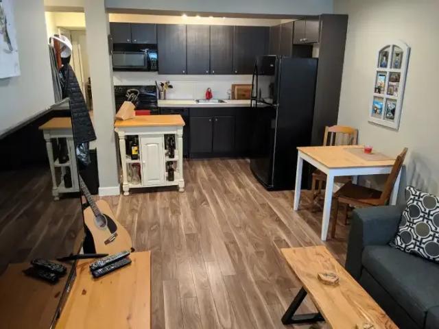 For Rent 2 Bedroom Apartment Calgary AB DS105581029