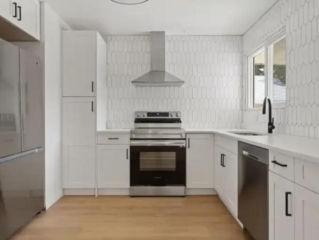 For Rent 2 Bedroom Apartment Calgary AB DS105654040