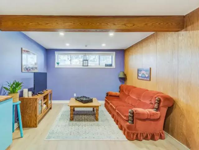 For Rent 2 Bedroom Apartment Calgary AB DS105654077