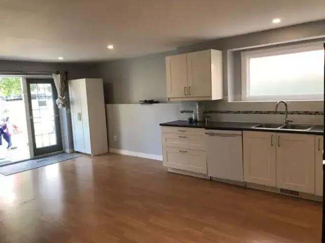 For Rent 2 Bedroom Apartment Calgary AB DS105110814