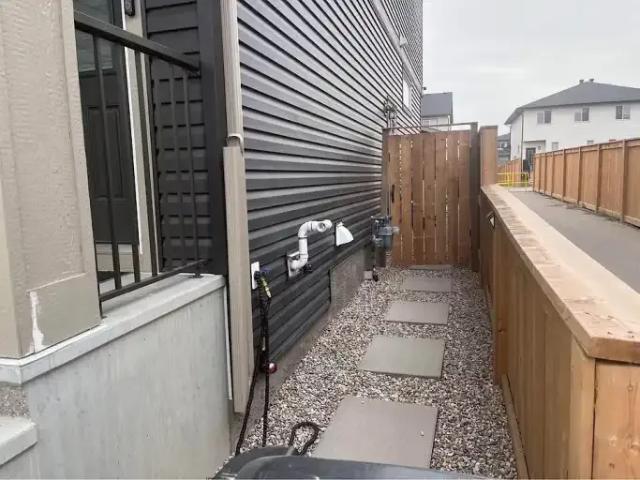 For Rent 2 Bedroom Apartment Calgary AB DS105150980