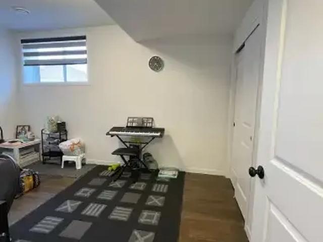 For Rent 2 Bedroom Apartment Calgary AB DS105185528
