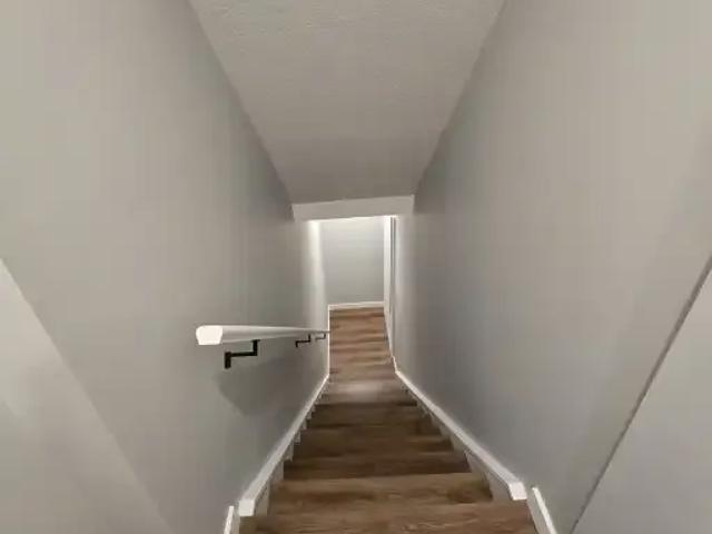 For Rent 2 Bedroom Apartment Calgary AB DS105198567