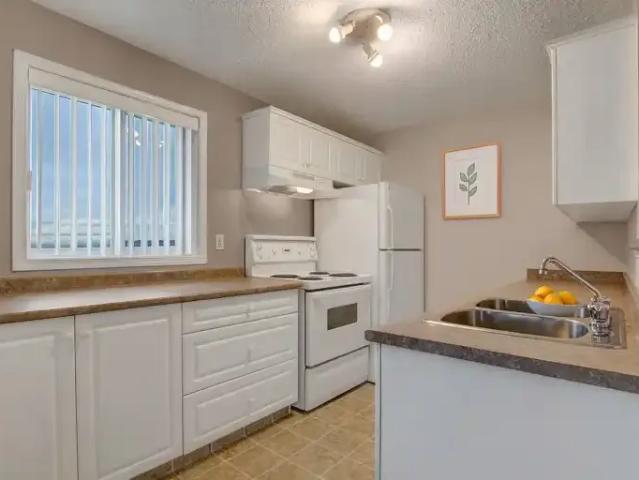 For Rent 2 Bedroom Apartment Calgary AB DS105226287