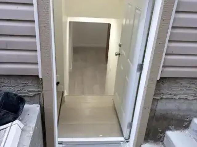 For Rent 2 Bedroom Apartment Calgary AB DS105235016