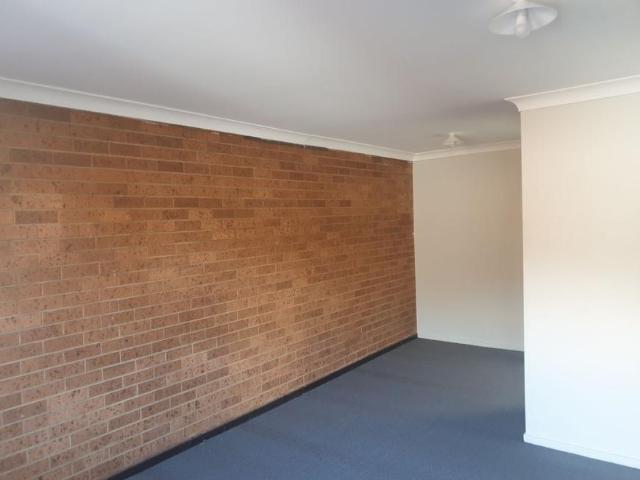 For Rent 2 Bedroom Apartment Campbelltown, NSW DS105471527