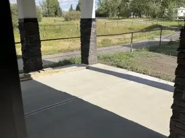 For Rent 2 Bedroom Apartment Chestermere AB DS105435149