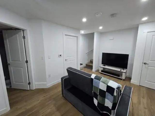 For Rent 2 Bedroom Apartment Cochrane AB DS104182819