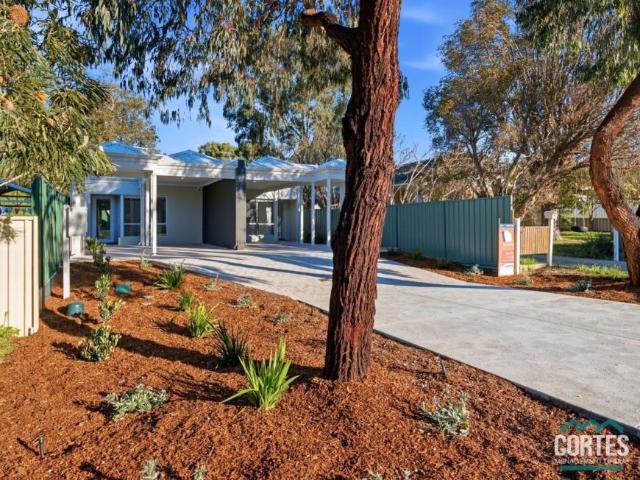 For Rent 2 Bedroom Apartment COOLBELLUP WA DS105467483