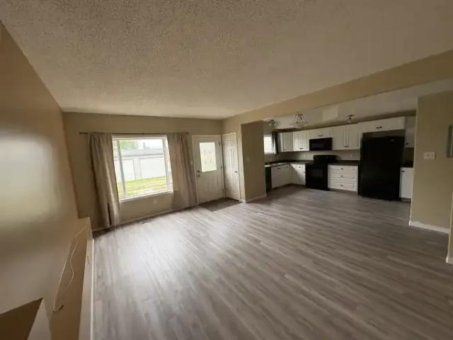 For Rent 2 Bedroom Apartment Cold Lake AB DS104362533