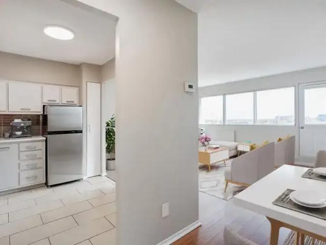 For Rent 2 Bedroom Apartment Dollard QC DLS102847187