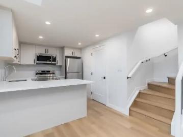 Ritchie, Edmonton, Alberta - Parking, Cellar