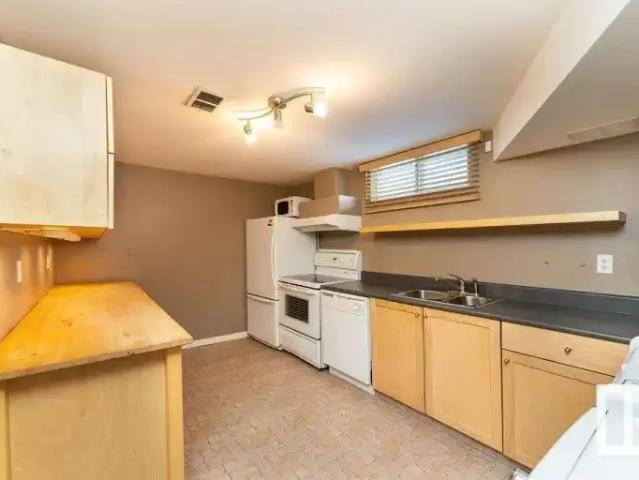 For Rent 2 Bedroom Apartment Edmonton AB DS105110836