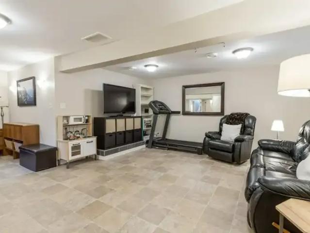 For Rent 2 Bedroom Apartment Edmonton AB DS105554398