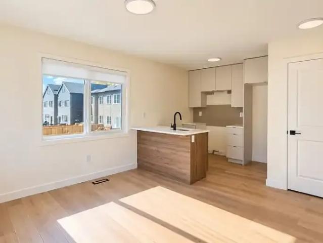For Rent 2 Bedroom Apartment Edmonton AB DS105755752