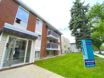 Central Mcdougall, Edmonton, Alberta - Balcony