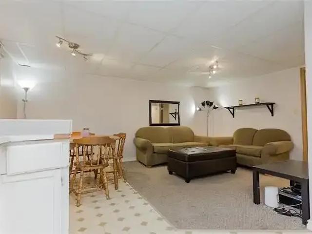 For Rent 2 Bedroom Apartment Edmonton AB DS103090878
