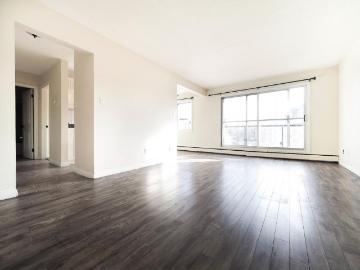 Idylwylde, Edmonton, Alberta - Balcony