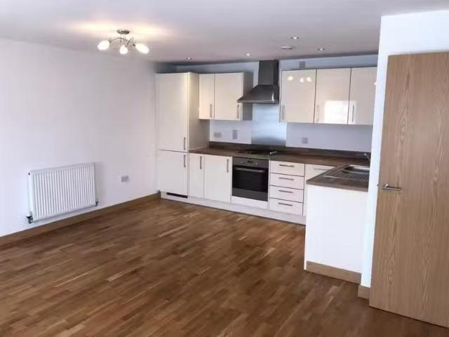 Cheap 2 bedroom apartment for rent in Napsbury Park, London Co.