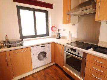 Cozy 2 bedroom apartment for rent in George Street, Birmingham.