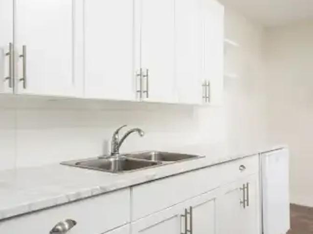 For Rent 2 Bedroom Apartment Fort Saskatchewan AB DS105308496