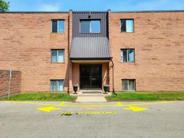 For Rent 2 Bedroom Apartment Guelph ON DS101826435