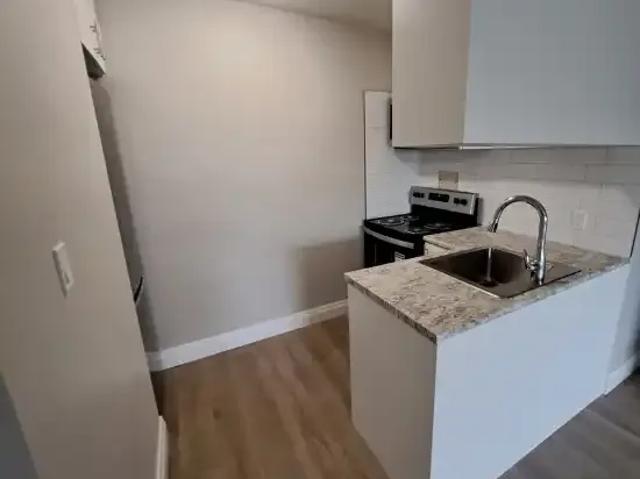 For Rent 2 Bedroom Apartment Guelph ON DS104433306