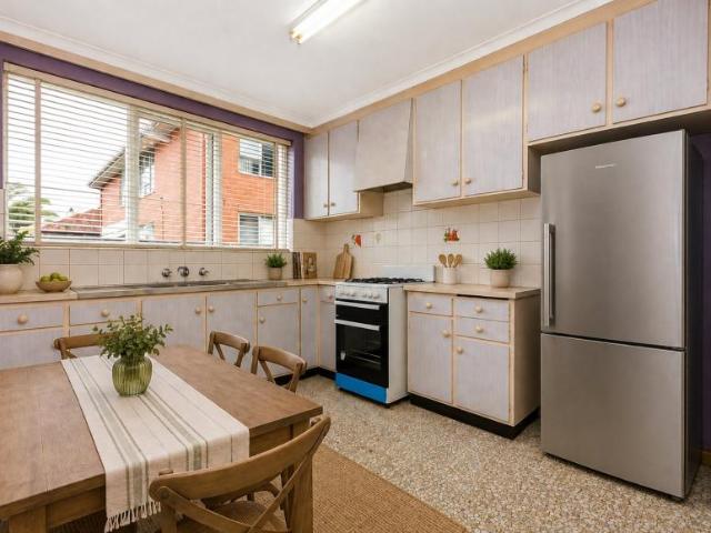 For Rent 2 Bedroom Apartment Glen Huntly VIC DLS105121257