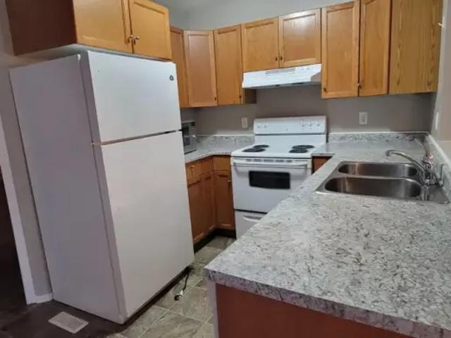For Rent 2 Bedroom Apartment Grande Prairie AB DS104782762