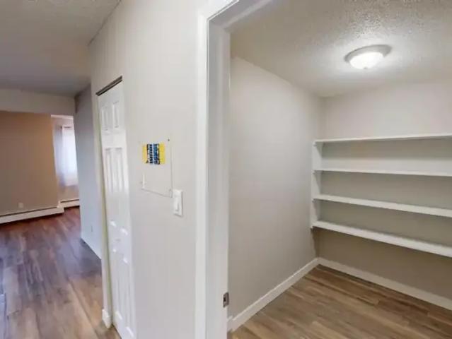 For Rent 2 Bedroom Apartment Grande Prairie AB DS105327156