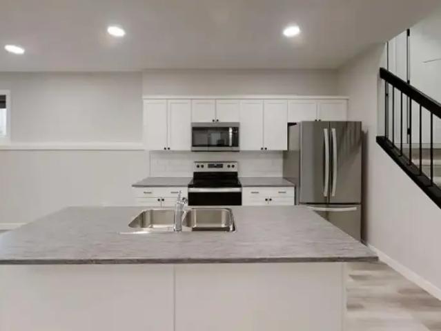 For Rent 2 Bedroom Apartment Grande Prairie AB DS105716129