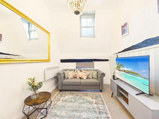 For Rent 2 Bedroom Apartment Halstead Halstead DLS105005622