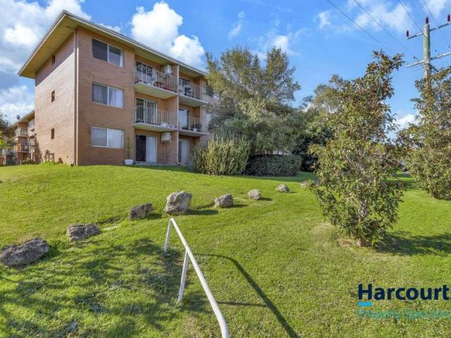 For Rent 2 Bedroom Apartment Hamilton Hill WA DS106065725
