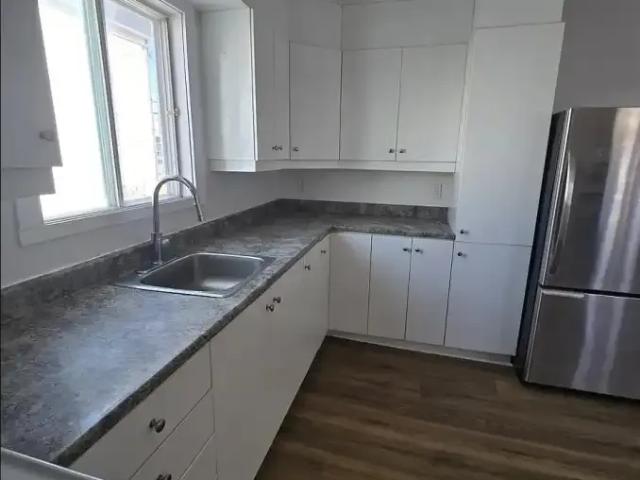 For Rent 2 Bedroom Apartment Hawkesbury ON DS103424639